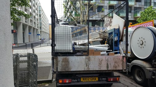 Eco-friendly flat clearance practices in Kingscross